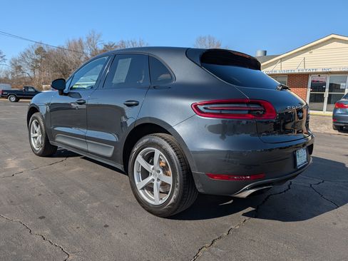 Used 2017 Porsche Macan image 8