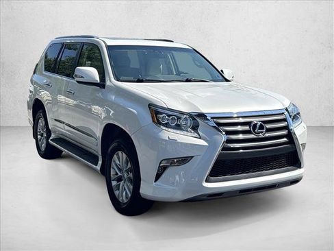 Used 2018 Lexus GX 460 Premium w/ Premium Package AWD/4WD image 3