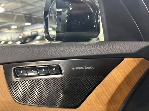 Certified 2024 Volvo XC90 B6 Plus w/ Protection Package Premier image 20