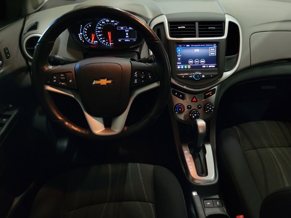 Used 2020 Chevrolet Sonic LT w/ Convenience Package FWD image 22