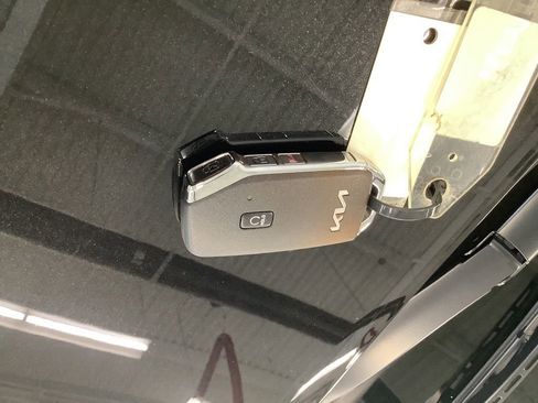 Certified 2023 Kia Soul S FWD image 22