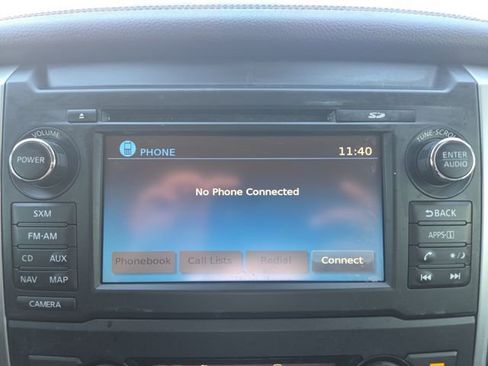 Used 2018 Nissan Titan SL image 25