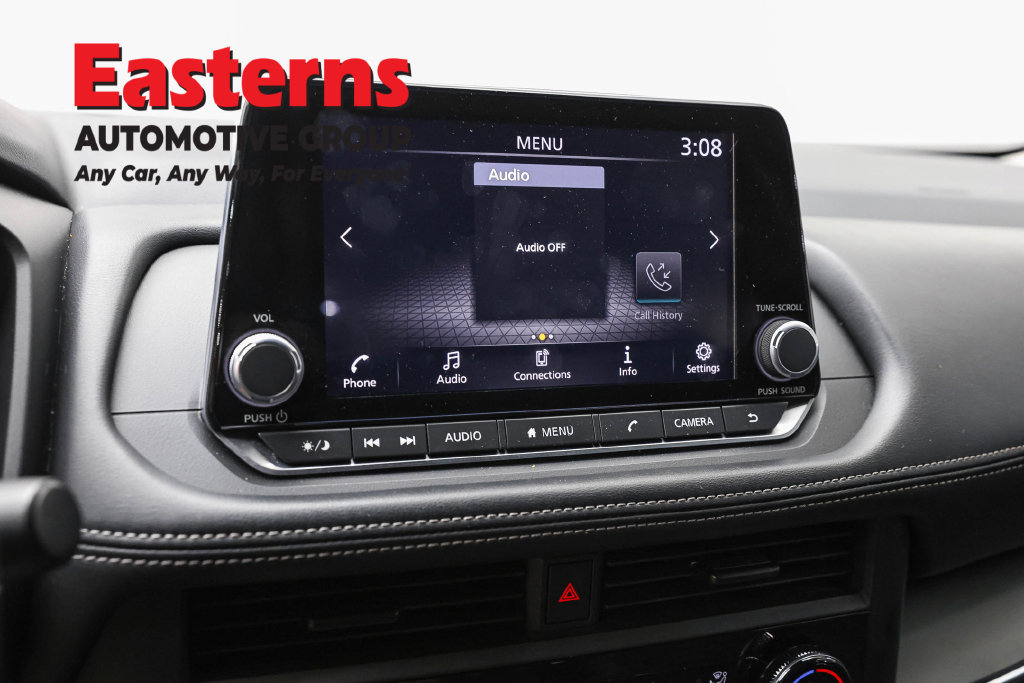 Used 2024 Nissan Rogue S AWD/4WD image 17