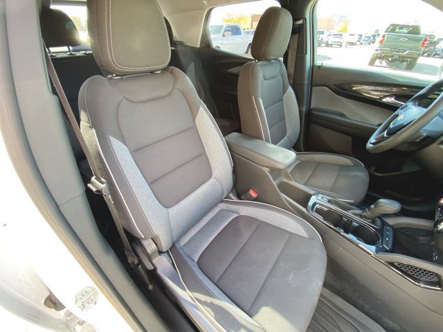 Used 2025 Chevrolet TrailBlazer LS w/ LS Convenience Package FWD image 25