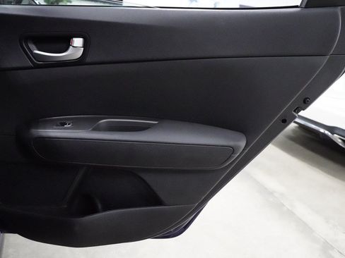 Used 2017 Kia Optima LX FWD image 25