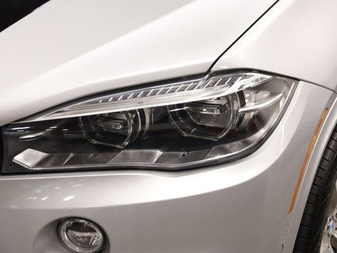Used 2018 BMW X5 xDrive35i AWD/4WD image 14