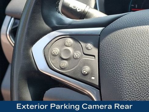 Used 2023 Chevrolet Traverse LT AWD/4WD image 7