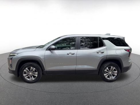 Used 2025 Chevrolet Equinox LT FWD image 14