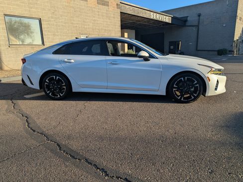 Used 2022 Kia K5 EX image 2