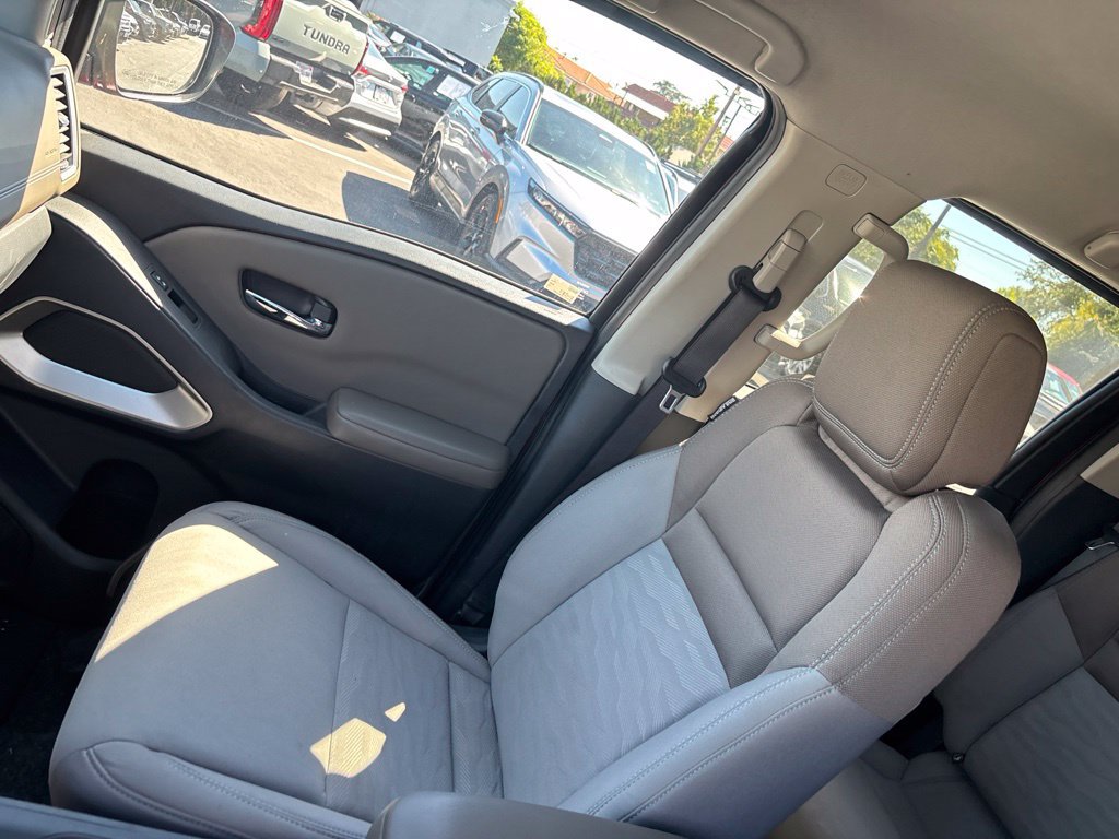 Used 2023 Nissan Frontier SV w/ SV Convenience Package RWD image 15