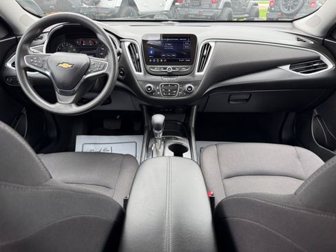 Used 2024 Chevrolet Malibu LT FWD image 10