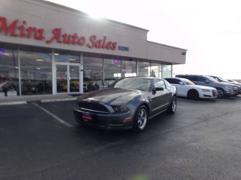 Used 2014 Ford Mustang Coupe w/ Equipment Group 102A RWD image 2