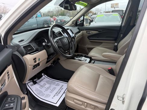 Used 2016 Honda Pilot Touring image 10