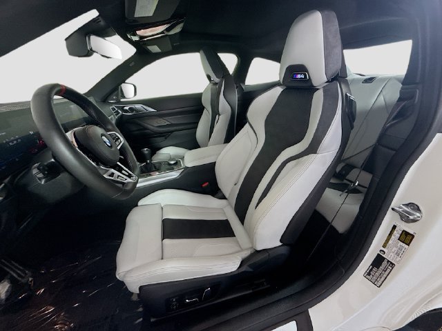 Used 2026 BMW M4 Coupe w/ Executive Package RWD image 21