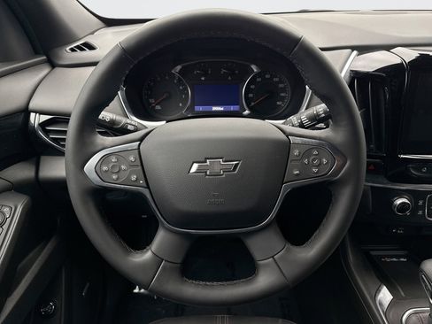 Used 2023 Chevrolet Traverse RS w/ LPO, Cargo Package image 12