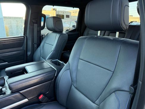 Used 2025 Toyota Tundra Platinum image 22