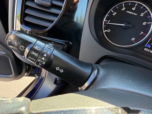 Used 2020 Mitsubishi Outlander SE FWD image 30