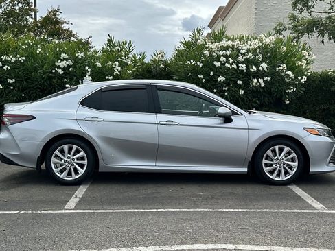 Used 2023 Toyota Camry LE FWD image 8