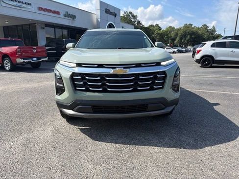 Used 2025 Chevrolet Equinox LT w/ Safety and Technology Package FWD image 5