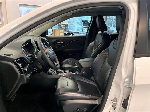 Used 2023 Jeep Cherokee Altitude Lux image 10