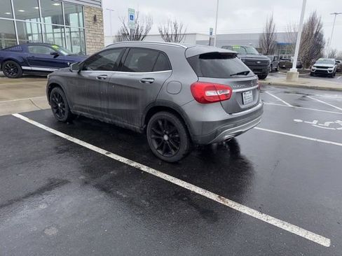 Used 2017 Mercedes-Benz GLA 250 4MATIC w/ Premium Package image 8