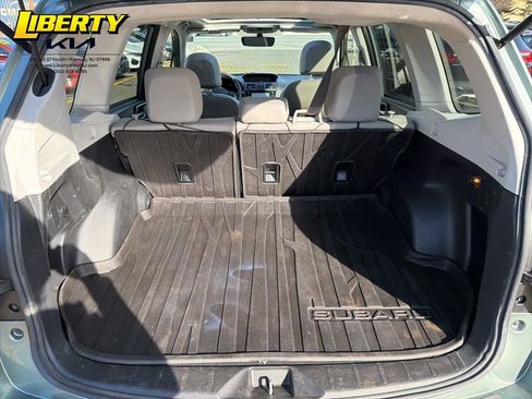 Used 2017 Subaru Forester 2.5i Limited image 12