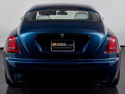 Used 2020 Rolls-Royce Wraith Black Badge image 11