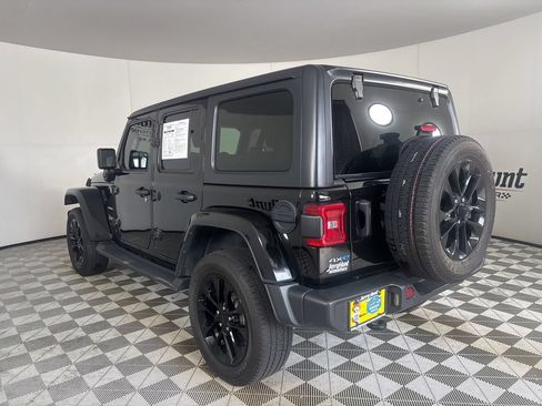 Used 2021 Jeep Wrangler Unlimited Sahara AWD/4WD image 6