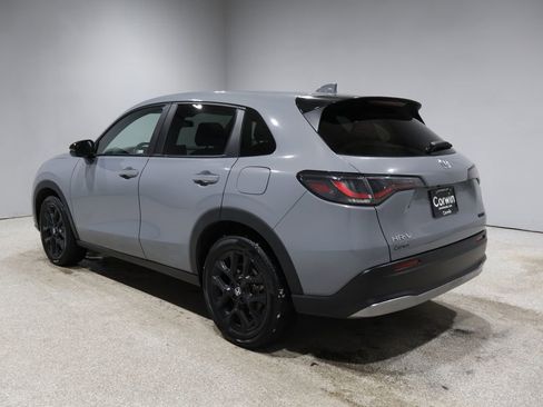 Used 2024 Honda HR-V Sport image 4