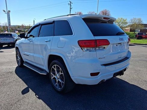 Certified 2019 Jeep Grand Cherokee Overland AWD/4WD image 4