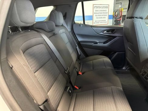 Used 2026 Chevrolet Equinox LT AWD/4WD image 26