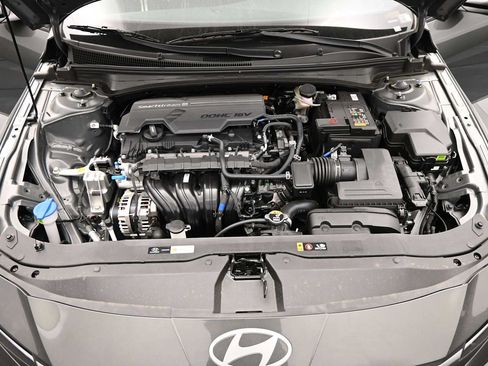 New 2026 Hyundai Elantra Sport FWD image 25