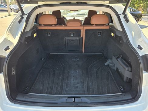 Used 2022 Maserati Levante Modena image 14