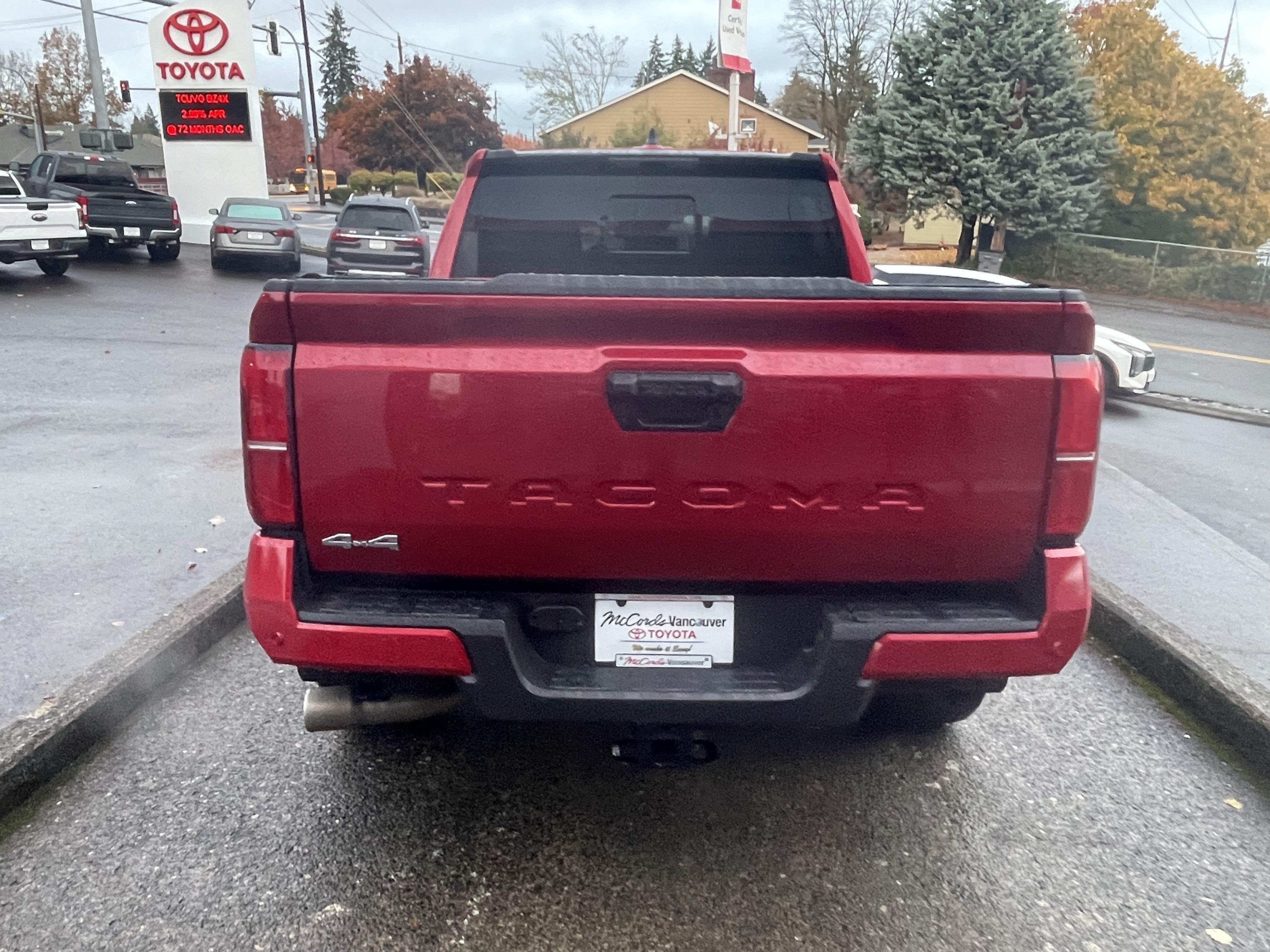 Used 2025 Toyota Tacoma SR5 AWD/4WD image 6
