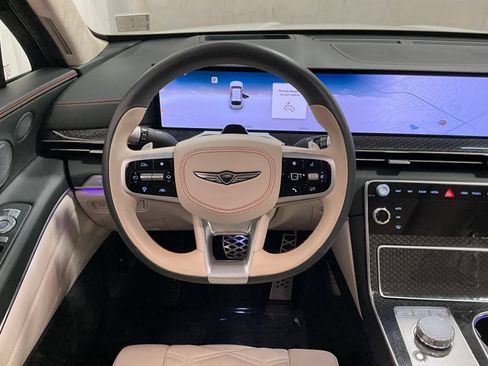 Used 2025 Genesis GV80 3.5T e-SC AWD/4WD image 8