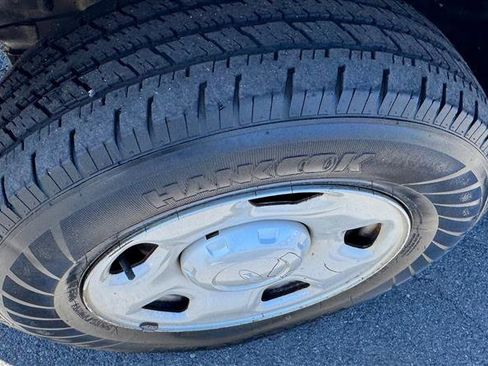 Used 2005 Ford F150 STX image 29