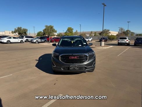 Used 2019 GMC Terrain SLE w/ Driver Convenience Package AWD/4WD image 2