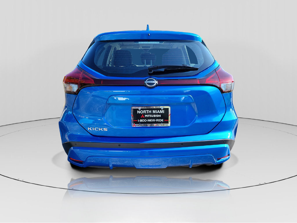Used 2024 Nissan Kicks S FWD image 8