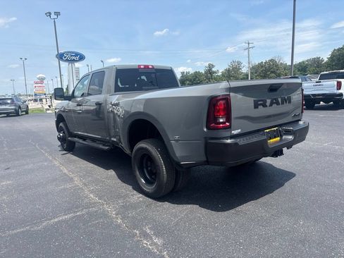 New 2026 RAM 3500 Tradesman AWD/4WD image 6
