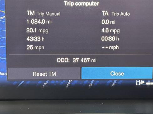 Certified 2023 Volvo XC60 B5 Plus w/ Climate Package image 21