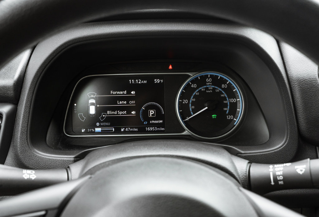 Used 2025 Nissan Leaf S FWD image 13
