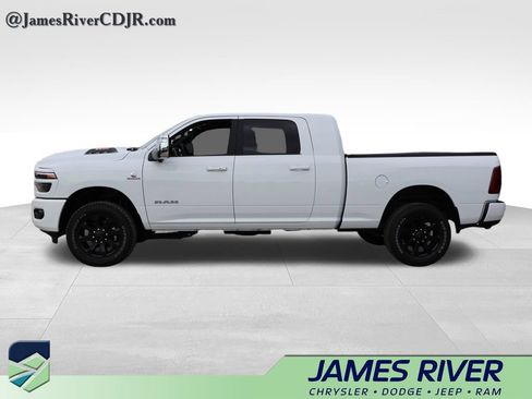 Used 2025 RAM 3500 Laramie w/ Sport Appearance Package AWD/4WD image 2