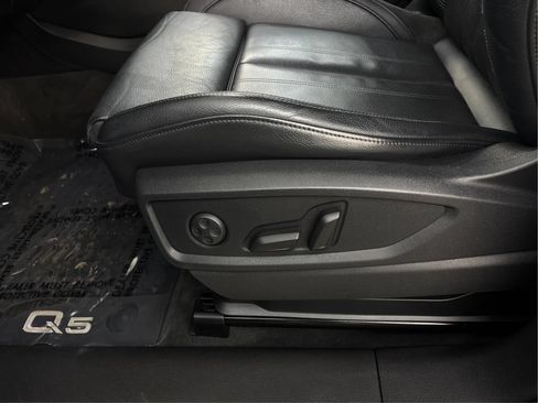 Used 2018 Audi Q5 Prestige w/ Prestige Package AWD/4WD image 24