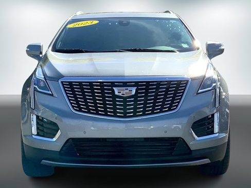 Used 2023 Cadillac XT5 Premium Luxury image 2