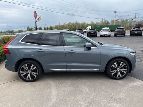 Certified 2023 Volvo XC60 B5 Plus AWD/4WD image 6