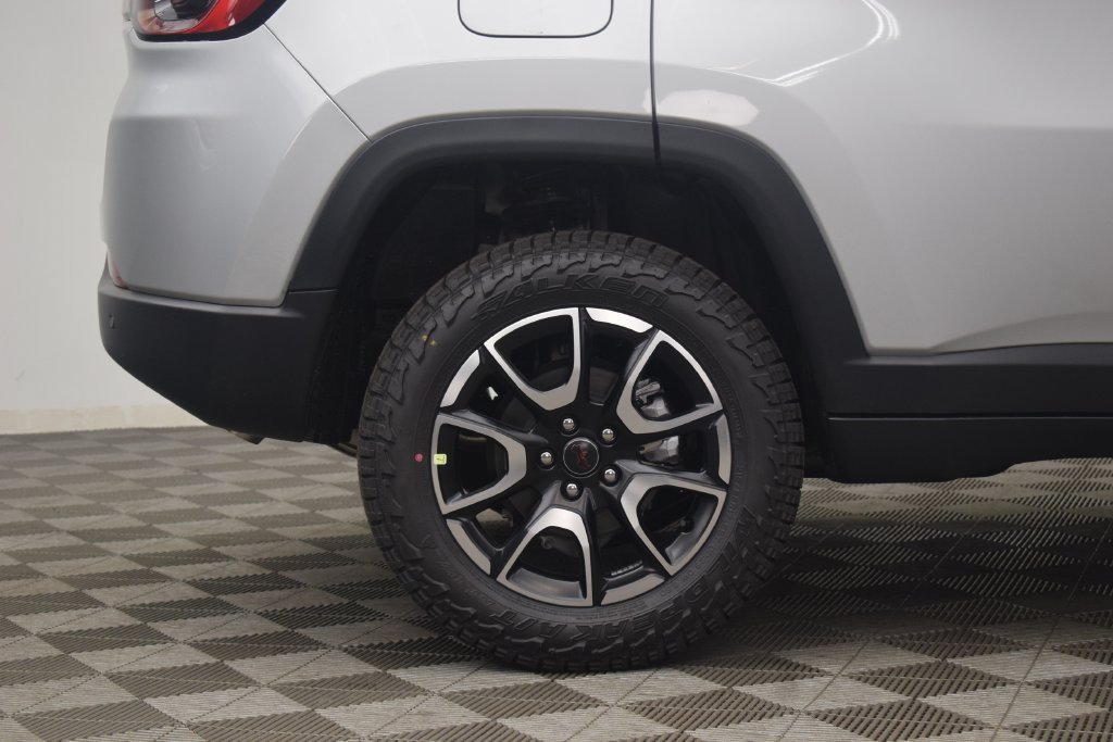 New 2026 Jeep Compass Trailhawk AWD/4WD image 8