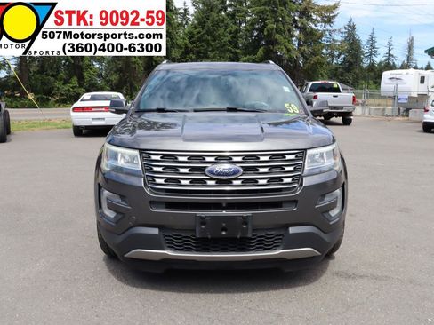 Used 2017 Ford Explorer Limited AWD/4WD image 11