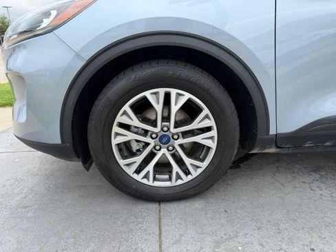 Used 2022 Ford Escape SEL FWD image 4