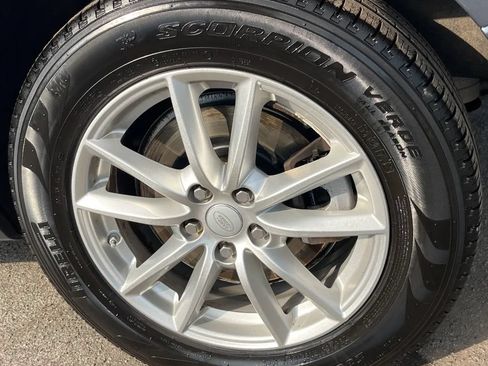 Used 2021 Land Rover Range Rover AWD/4WD image 10