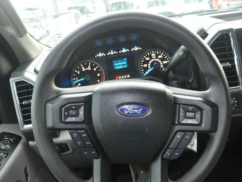 Used 2017 Ford F150 XLT AWD/4WD image 40